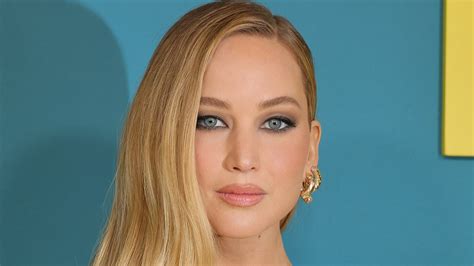 jennifer lawrence naked pic|Jennifer Lawrence is full frontal nude in Netflixs No Hard Feelings